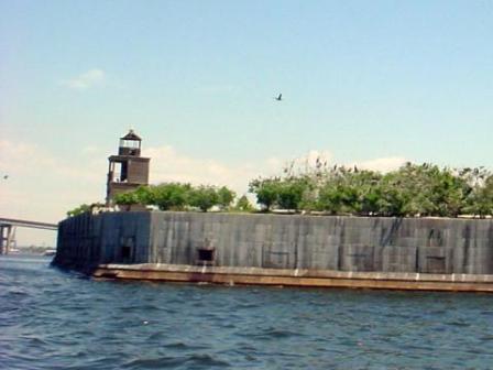 Fort Carroll Lighthouse